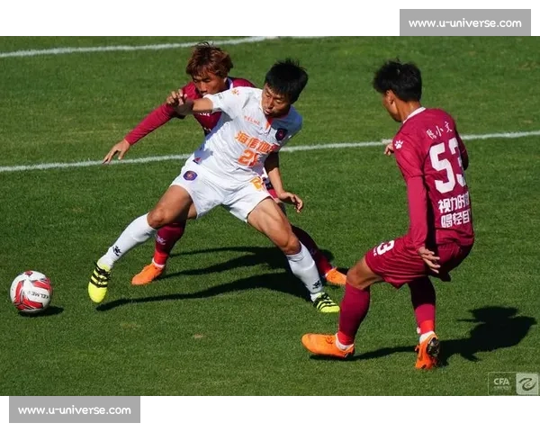 中乙联赛精彩回顾 球队激战火花四溅 赛场瞬间回放不容错过